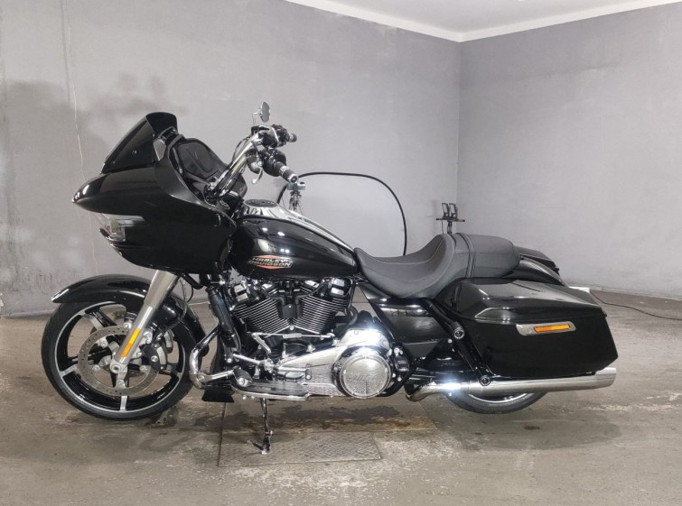 Мотоцикл HD ROAD GLIDE FLTRX с пробегом 665 km