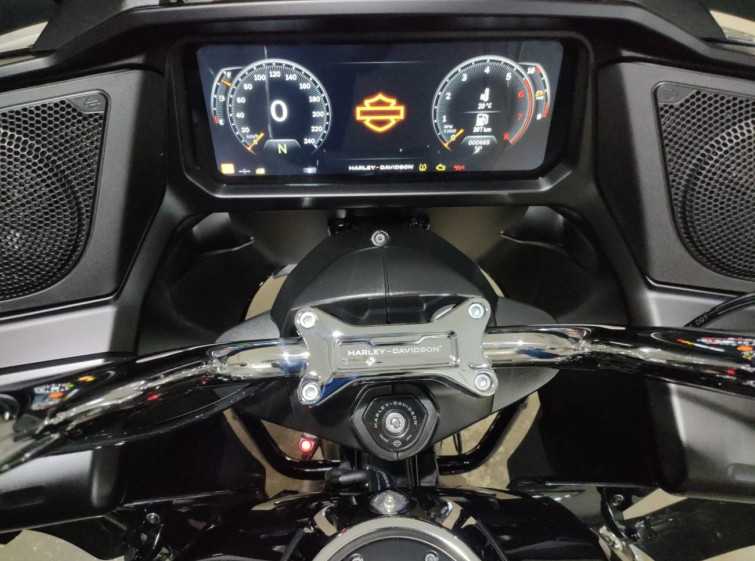 Мотоцикл HD ROAD GLIDE FLTRX с пробегом 665 km
