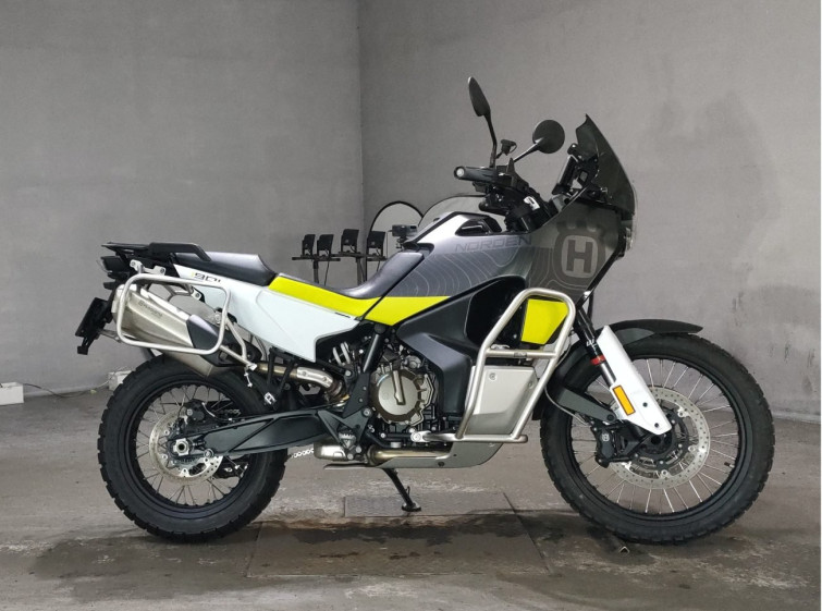 Мотоцикл Husqvarna NORDEN901 с пробегом 4296 km