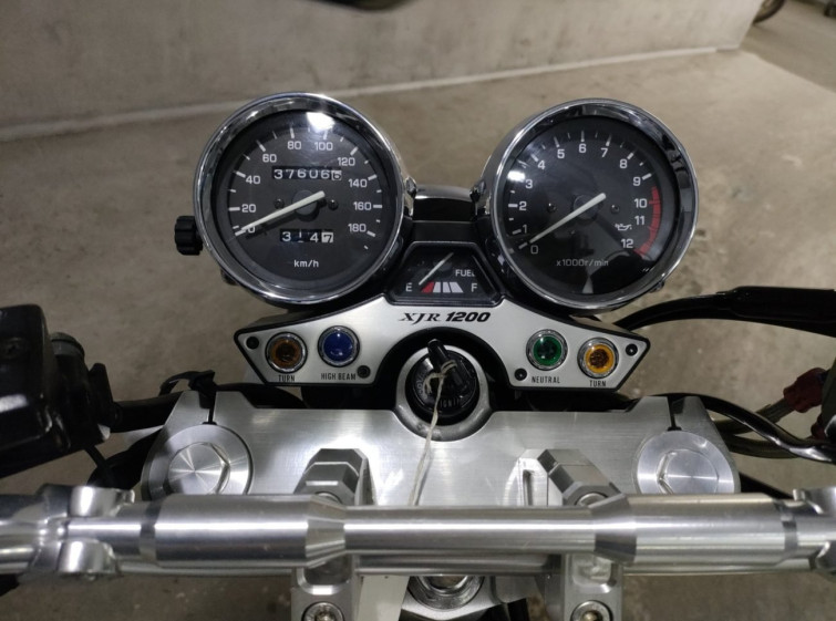 Мотоцикл Yamaha XJR1200 с пробегом 37606 km