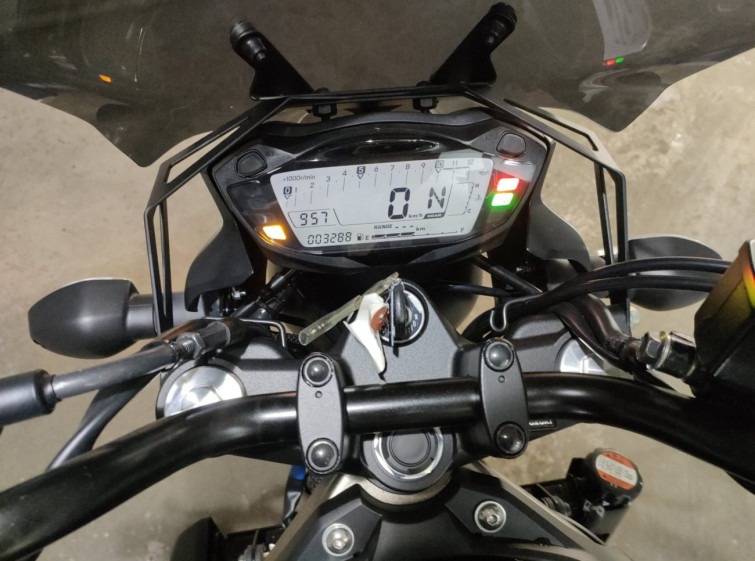 Мотоцикл Suzuki SV650 з пробігом 3288 km