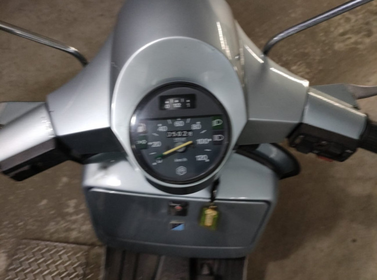 Мотоцикл Vespa BESPА PX200E з пробігом 5028 km
