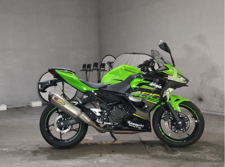 Мотоцикл Kawasaki NINJA400 с пробегом 9785 km