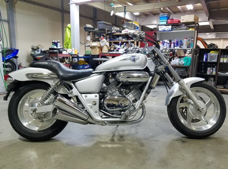 Мотоцикл Honda MAGNA250 з пробігом 22378 km