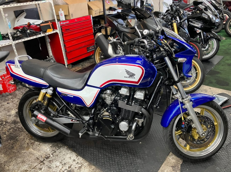 Мотоцикл Honda CB750 с пробегом 91716 km