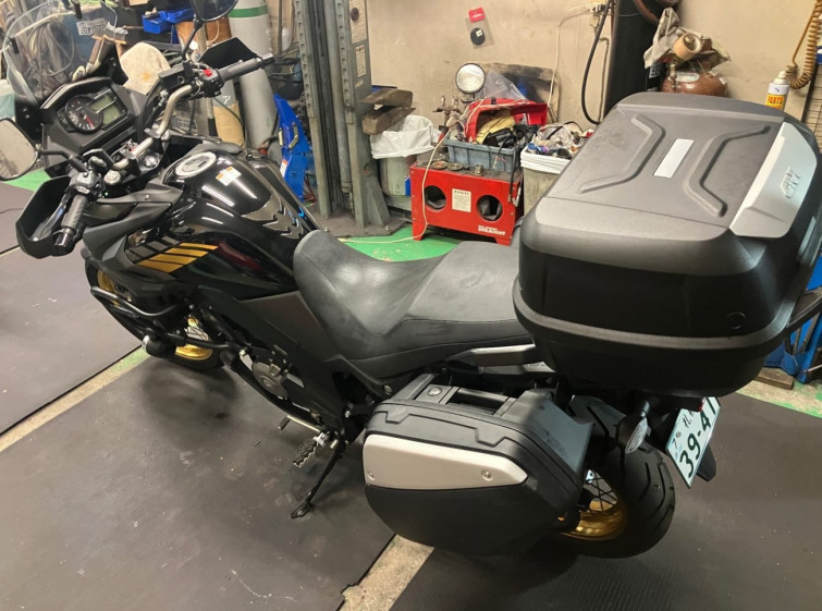 Мотоцикл Suzuki V-STROM DL650A з пробігом 2501 km