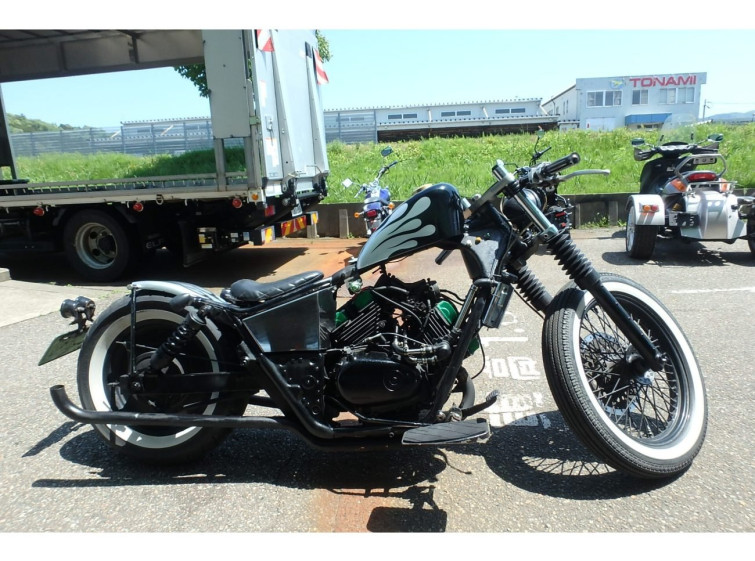 Мотоцикл Honda MAGNA250