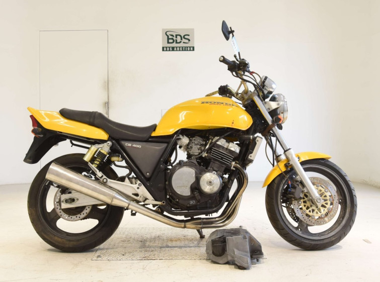Мотоцикл Honda CB400SF з пробігом 16890 km