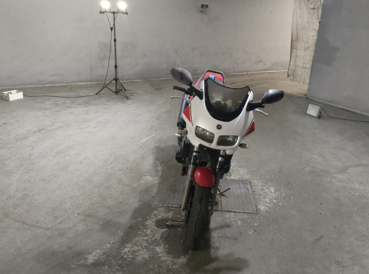 Мотоцикл Yamaha FZ400 с пробегом 50844 km