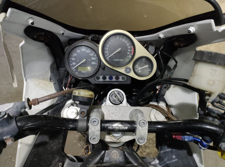 Мотоцикл Yamaha FZ400 с пробегом 50844 km
