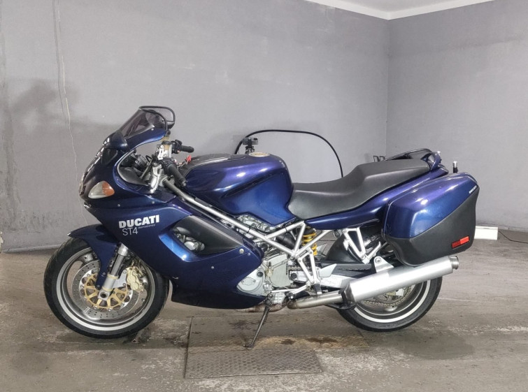 Мотоцикл Ducati ST4 з пробігом 27600 km
