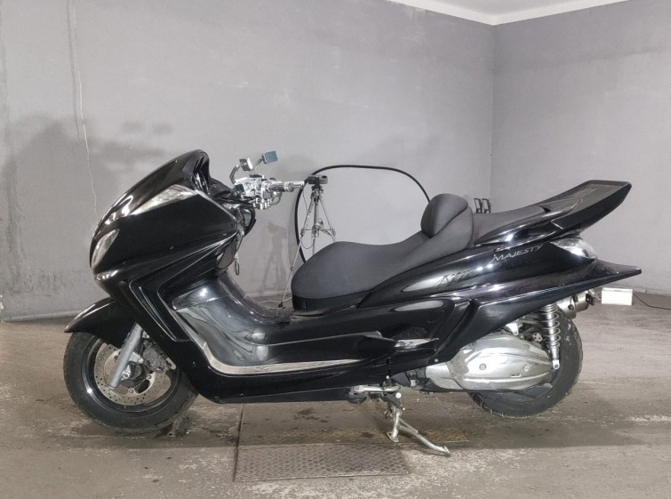 Мотоцикл Yamaha MAJESTY250 с пробегом 10386 km