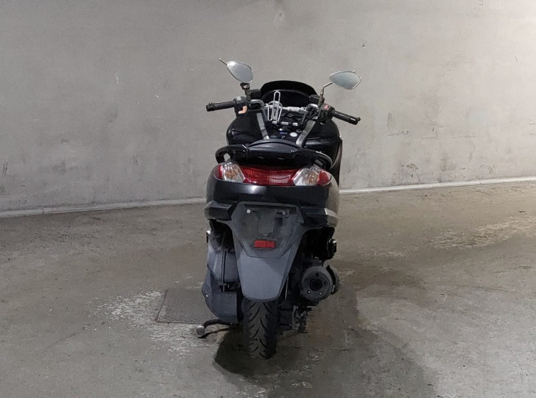 Мотоцикл Yamaha MAJESTY250