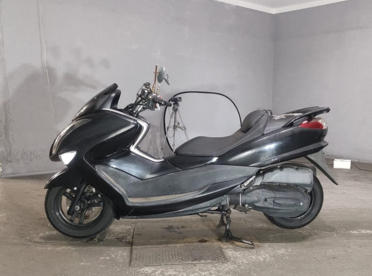Мотоцикл Yamaha MAJESTY250