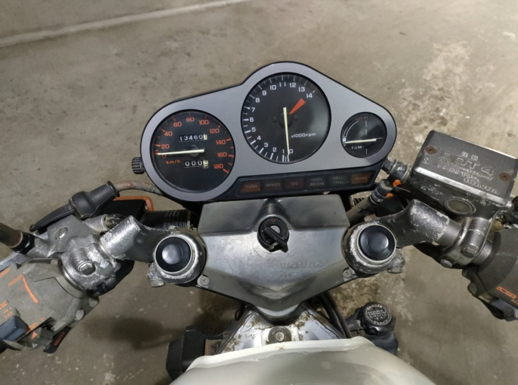 Мотоцикл Honda VTZ250 с пробегом 13460 km