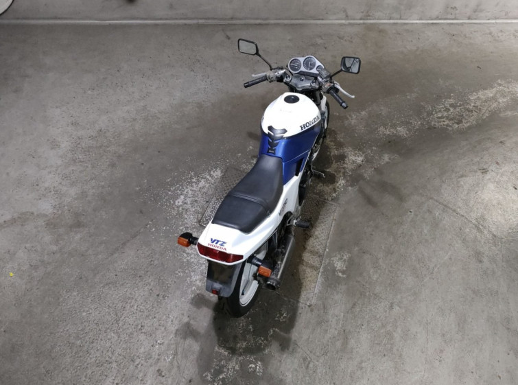 Мотоцикл Honda VTZ250 с пробегом 13460 km