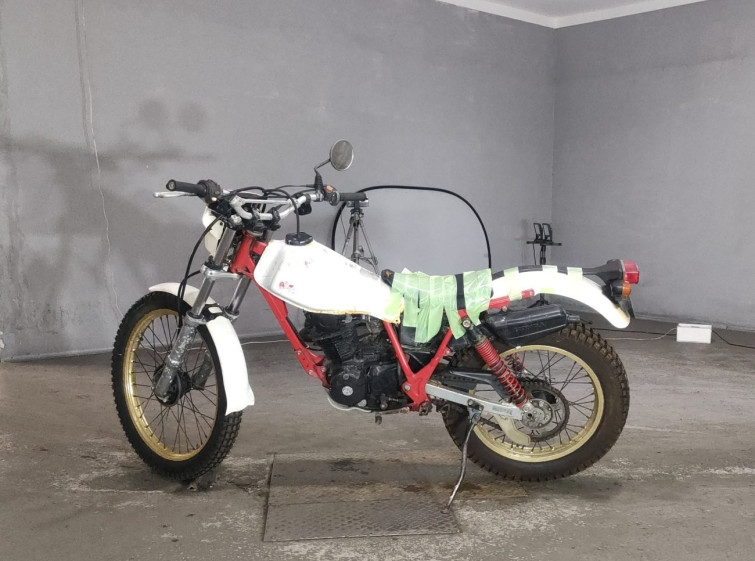 Мотоцикл Honda TLR200 с пробегом 12924 km