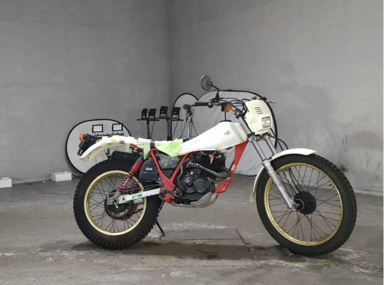 Мотоцикл Honda TLR200 с пробегом 12924 km