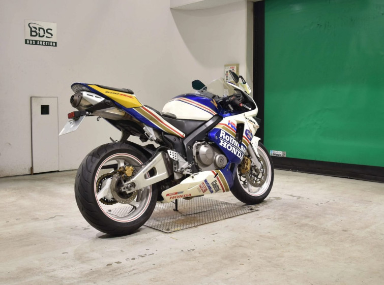 Мотоцикл Honda CBR600RR с пробегом 30317 km