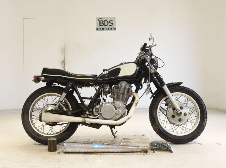 Мотоцикл Yamaha SR400-2 з пробігом 35800 km