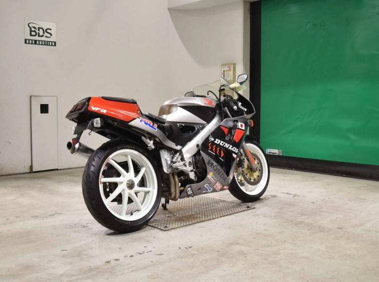 Мотоцикл Honda VFR400R с пробегом 26629 km