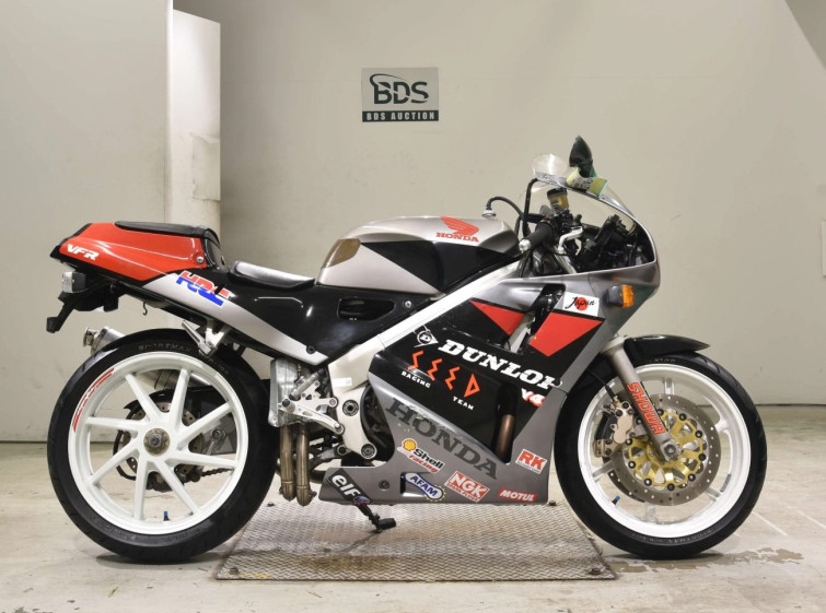 Мотоцикл Honda VFR400R с пробегом 26629 km