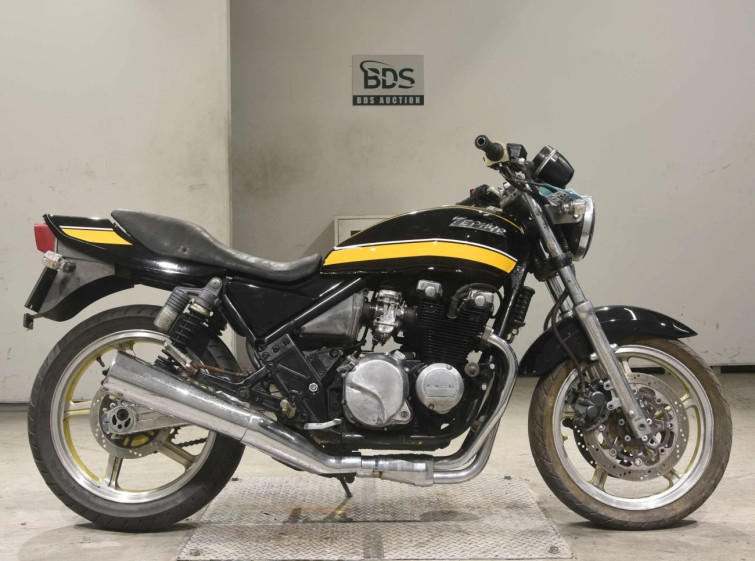 Мотоцикл Kawasaki ZEPHYR400 с пробегом 10666 km