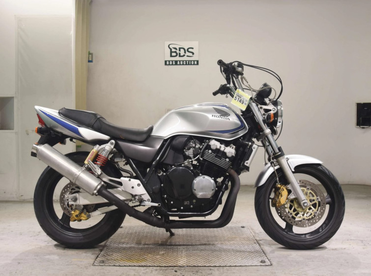 Мотоцикл Honda CB400SFV с пробегом 35805 km