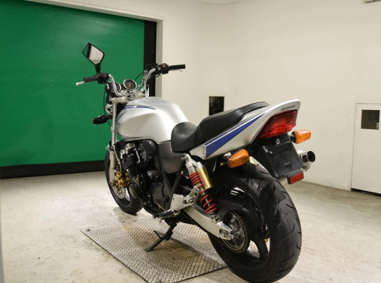 Мотоцикл Honda CB400SFV с пробегом 35805 km