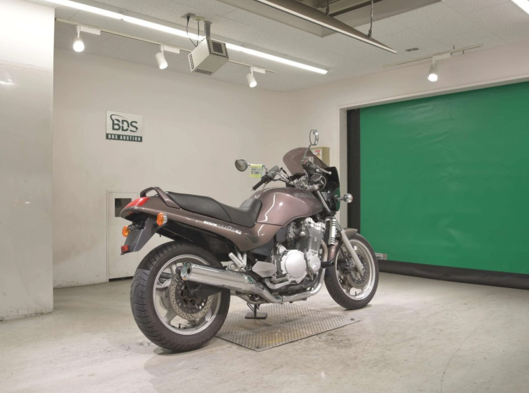 Мотоцикл Suzuki GSX1100G з пробігом 24720 km