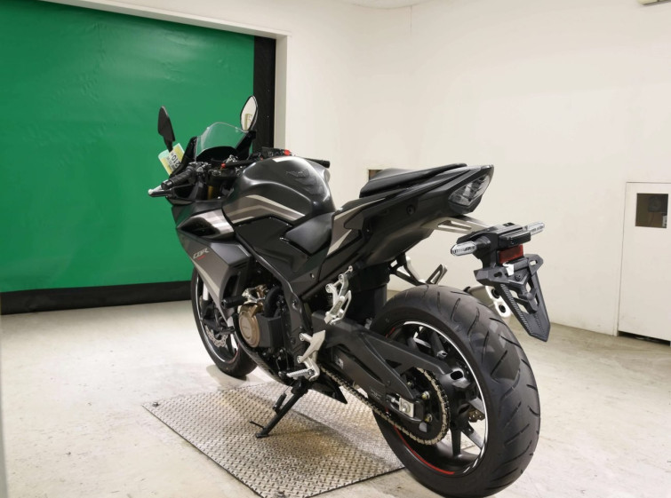 Мотоцикл Honda CBR400R с пробегом 12424 km