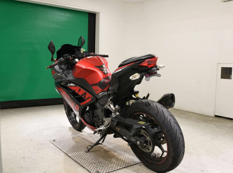 Мотоцикл Kawasaki NINJA250 с пробегом 74635 km