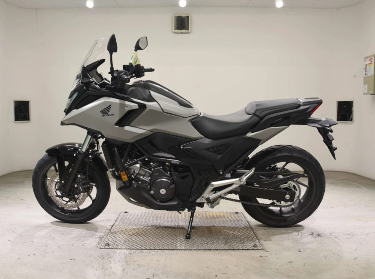 Мотоцикл Honda NC750XD з пробігом 40 km