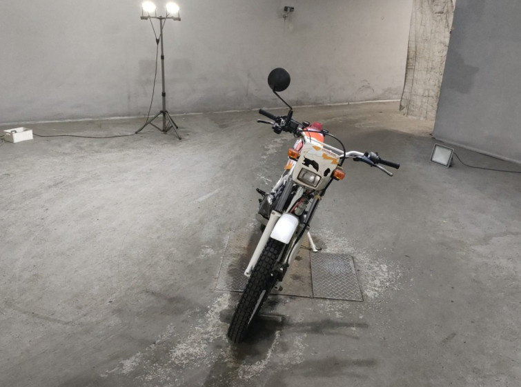 Мотоцикл Honda TLM220R з пробігом 2583 km