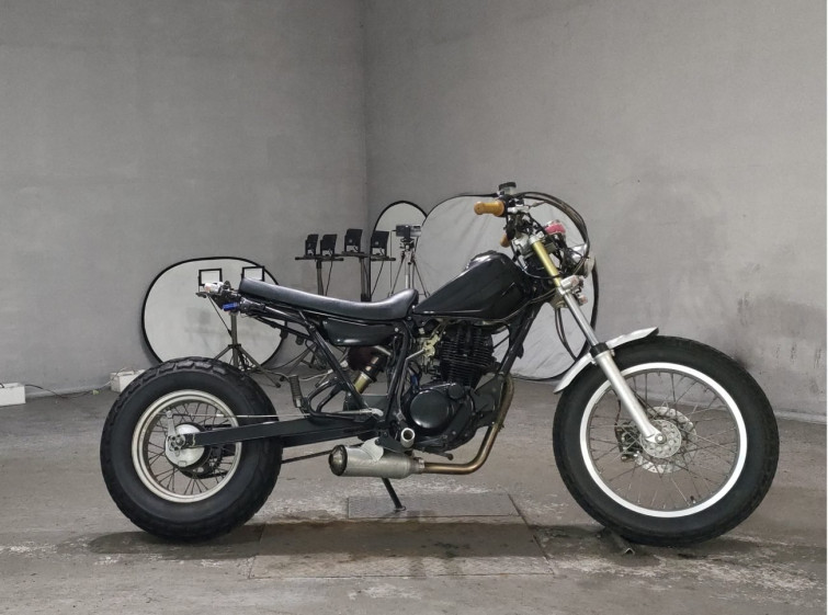 Мотоцикл Yamaha TW200 з пробігом 18972 km