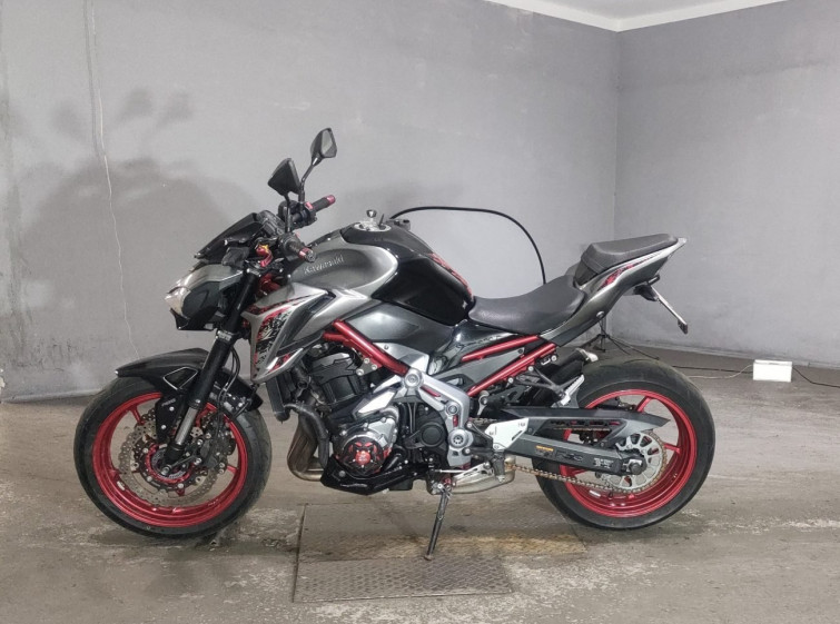 Мотоцикл Kawasaki Z900 з пробігом 10025 km