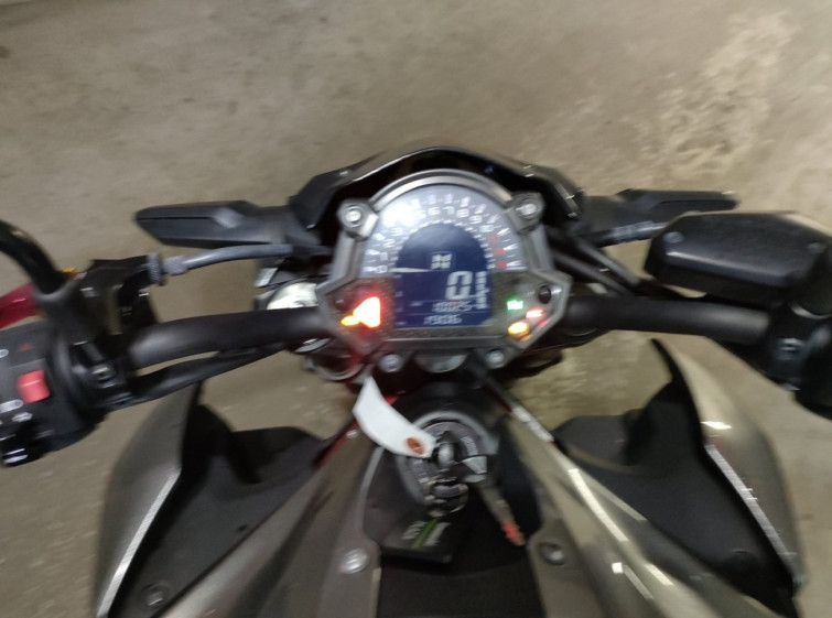 Мотоцикл Kawasaki Z900 з пробігом 10025 km