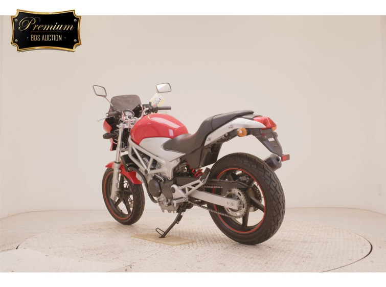 Мотоцикл Honda VTR250 с пробегом 5085 km