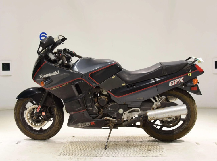 Мотоцикл Kawasaki GPX750R с пробегом 14623 km