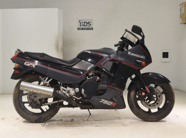 Мотоцикл Kawasaki GPX750R с пробегом 14623 km