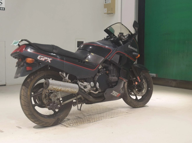 Мотоцикл Kawasaki GPX750R с пробегом 14623 km