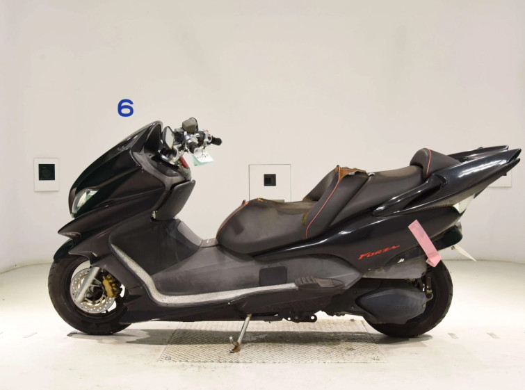 Мотоцикл Honda FORZA Z