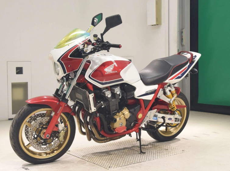 Мотоцикл Honda CB1300SF з пробігом 26268 km