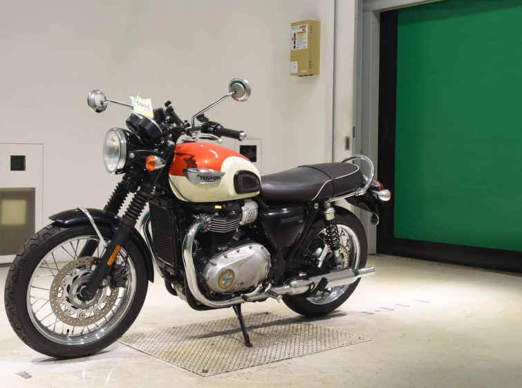 Мотоцикл Triumph BONNEVILLE T100 с пробегом 9749 km