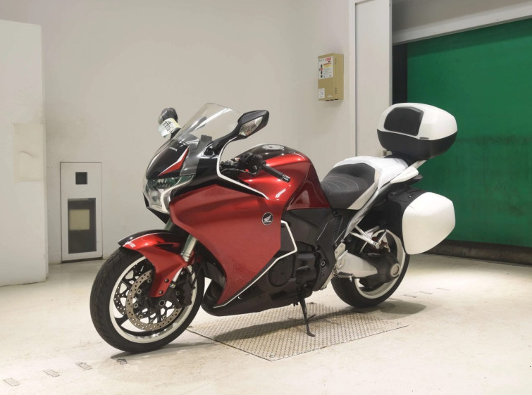 Мотоцикл Honda VFR1200FD с пробегом 61858 km