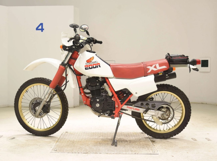 Мотоцикл Honda XL200R с пробегом 9549 km