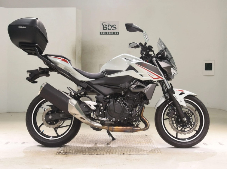 Мотоцикл Kawasaki Z400 з пробігом 3229 km