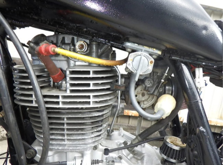 Мотоцикл Yamaha SR400-2 с пробегом 430 km