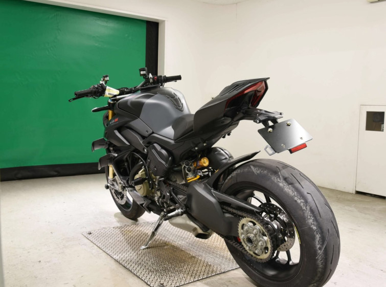 Мотоцикл Ducati STREETFIGHTER V4S с пробегом 11622 km