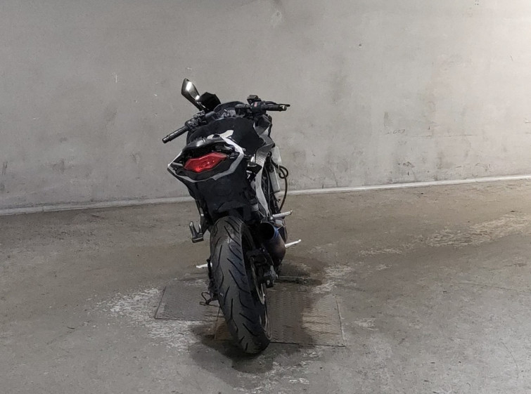 Мотоцикл Kawasaki NINJA250 с пробегом 32949 km